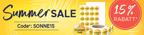 Ein gelber Banner zeigt einen Summer Sale mit dem Rabatt-Code SONNE15, vier Produkte in Form eines Einzelstickers, eines Aufklebers auf Bogen, eines Aufklebers auf Rolle sowie einen Blanko-Aufkleber auf Bogen. Rechts ist ein Störer mit der Aufschrift 15% Rabatt zu sehen.