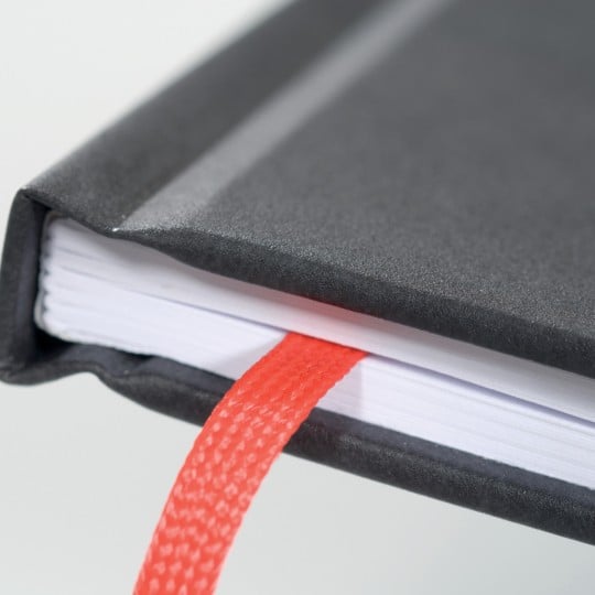 Fobü Hardcover