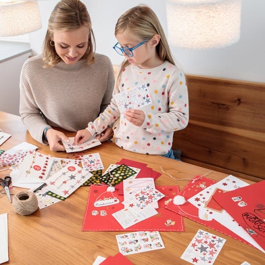 Weihnachtskarten mit Kindern basteln Basteltipps