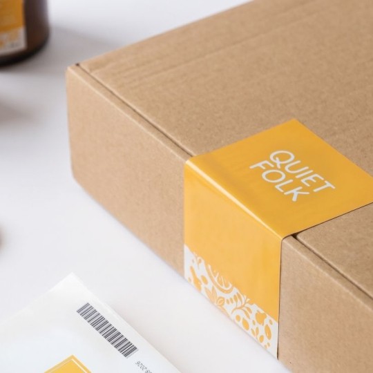 Etiketten als zusätzliches Branding für Ihre Versandkartons nutzen