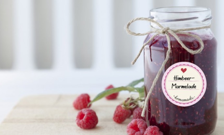 Runde weiße Etiketten für Marmelade