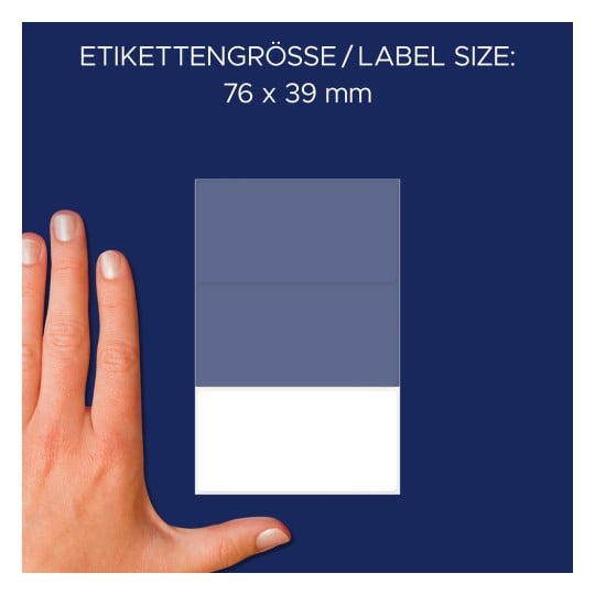 Größenvergleich mit Hand, Artikel: 3081, ein Bogen Vielzweck-Etiketten, Format: 76 x 39 mm, Farbe: Weiß