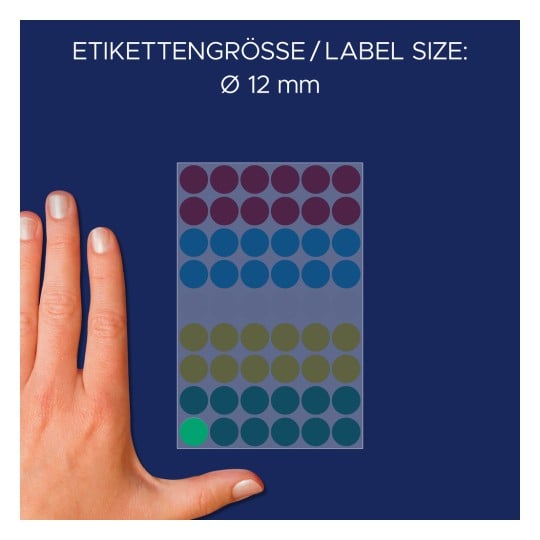 Größenvergleich mit Hand, Artikel: 3088, ein Bogen Markierungspunkte, Format: ⌀ 12 mm, Farbe: Mehrfarbig