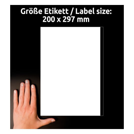 Größenvergleich mit Hand, Artikel: 3418, ein Bogen Universal-Etiketten, Format: 200 x 297 mm, Farbe: Weiß