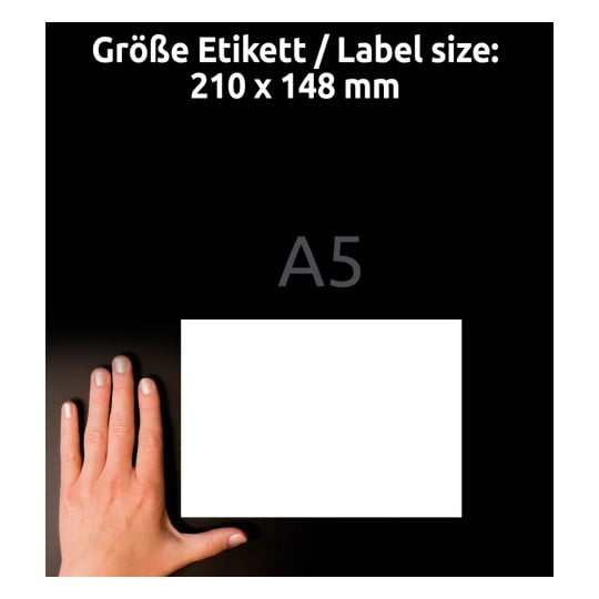Größenvergleich mit Hand, Artikel: 6135, ein Bogen Universal-Etiketten, Format: 210 x 148 mm, Farbe: Weiß