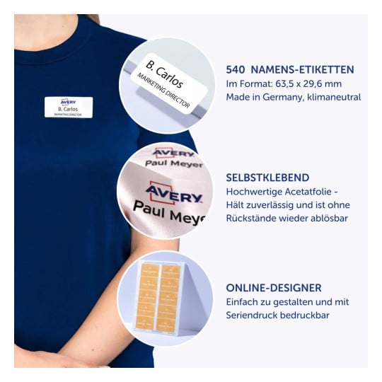 Das Bild zeigt eine Person, die ein blaues Hemd mit einem Namensschild trägt und verschiedene Aufkleber und Produktmerkmale im Zusammenhang mit Namensschildern präsentiert. Es enthält Details wie „200 Namensschilder“, „selbstklebend“ und „Online-Vorlagen“.