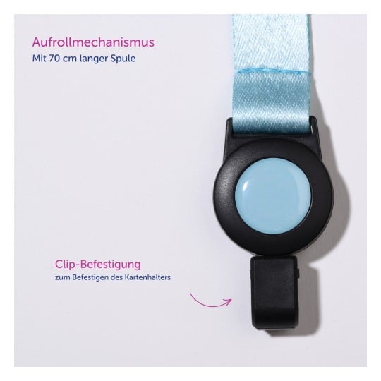 Das Bild zeigt einen blauen einziehbaren Ausweishaltermechanismus mit einem schwarzen Clip. Es enthält einen Text auf Deutsch, der seine Funktionen und Spezifikationen beschreibt.