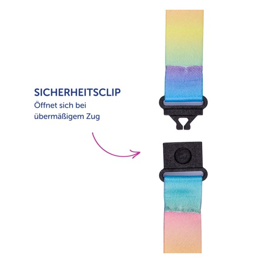 Das Bild zeigt einen Sicherheitsclip mit einem bunten Gurt, beschriftet auf Deutsch. Es wird erwähnt, dass sich der Clip bei übermäßiger Spannung öffnet.