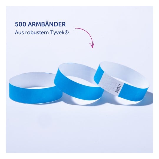 Das Bild zeigt drei blaue Armbänder aus robustem Tyvek, mit einem Text, der angibt, dass 500 davon verfügbar sind.