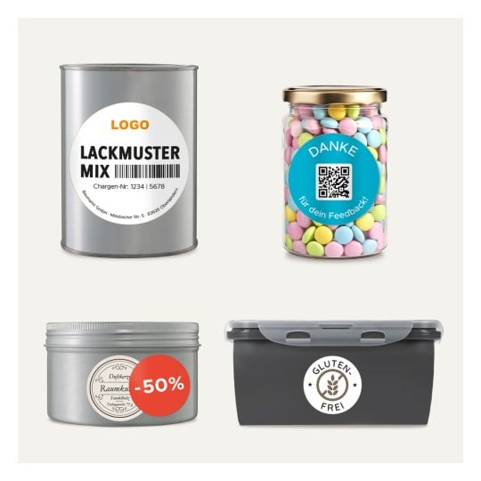 Das Bild zeigt vier Behälter: eine Farbdose mit der Aufschrift 'LACKMUSTER MIX', ein Glas gefüllt mit Pastellbonbons mit einem 'Danke'-Etikett, eine Dose mit einem '-50%' Rabattetikett und einen Behälter mit der Aufschrift 'GLUTEN FREI'.