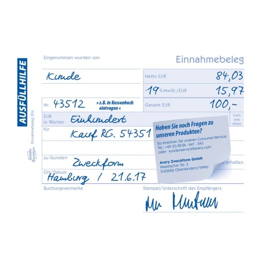 Das Bild zeigt eine Quittung mit Details, die einen Nettobetrag, Steuern, die Gesamtsumme und Kontaktinformationen für den Kundenservice umfassen. Außerdem enthält es einen handgeschriebenen Namen und einen Ort.