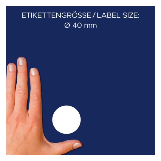 Das Bild zeigt eine Hand, die neben einem weißen Kreis auf einem dunkelblauen Hintergrund positioniert ist. Der darüber stehende Text gibt an, dass die Etikettengröße Ø 40 mm beträgt.