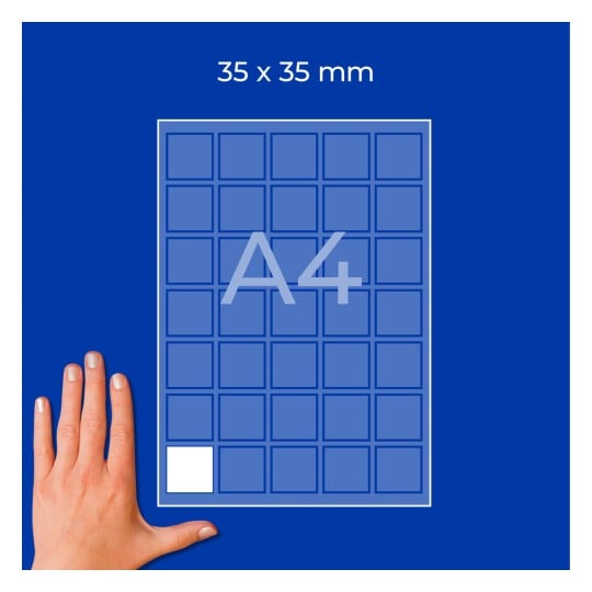 A4-Blatt mit einem Raster aus 35×35-mm-Quadraten, mit einem weißen Quadrat und einer Hand unten links?