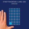 Größenvergleich mit Hand, Artikel: 3005, ein Bogen Markierungspunkte, Format: ⌀ 18 mm, Farbe: Blau