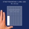 Das Bild zeigt eine Hand neben einem Etikettenbogen, der die Etikettengröße von 76 x 19 mm und die Bogengröße von 120 x 157 mm angibt.