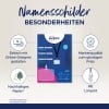 Das Bild zeigt eine Produktwerbung für Avery-Ausweishüllen und Lanyards. Es enthält Informationen über Online-Designoptionen, nachhaltige Materialien und Qualität zu einem niedrigen Preis, wobei der Text auf Deutsch verfasst ist.