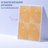 Das Bild zeigt ein Blatt mit vier Namensschildern, die Namen und Berufe enthalten, darunter Mélina Dopper, Claude Marite, Ernie Mapp und Coralie Miaping. Das Design weist einen gelb-orangenen Farbverlaufs-Hintergrund auf.