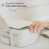 Das Bild zeigt eine Hand, die mit einem Laserdrucker interagiert, mit einem Text, der auf die Druckerkompatibilität für Laserdrucker hinweist.