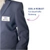 Oberkörper mit marineblauem Blazer, mit einem weißen Namensschild mit der Aufschrift „Paul Meyer“?