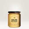Das Bild zeigt ein Glas Gelee Royale, ein Bienenprodukt, mit einem Etikett, das angibt, dass es sich um Honig aus Bayern handelt. Das Glas ist klar mit einem schwarzen Deckel und enthält 400 Gramm.