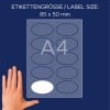Größenvergleich mit Hand, Artikel: L4882-20, ein Bogen Namens-Etiketten, Format: 85 x 50 mm, Farbe: Weiß