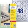 Packungsabbildung mit Etikettenbogen: Avery Zweckform Typenschild-Etiketten, Artikel:  L6129-20, Format: ⌀ 30 mm, Druckereignung: Laser s/w, Inhalt: 960 Etiketten / 20 Bögen, 48 Etiketten/Bogen