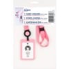 Ein Bild zeigt ein rosa verstellbares Schlüsselband und Kartenhalter, mit Details zum Produkt wie Name und Spezifikationen. Das Wort 'ENTWURF' ist in Rot überlagert.